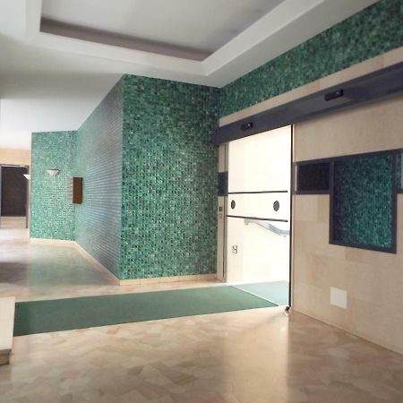 Lacaralele Apartment Milano Dış mekan fotoğraf
